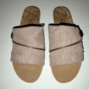 Blowfish (Size 8) Dusty Rose Zipper & Logo Accent Slip-on Open Toe Slide Sandals